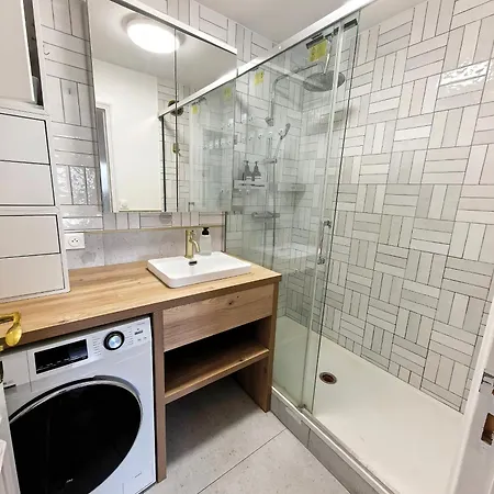 Lux Belleville アパート